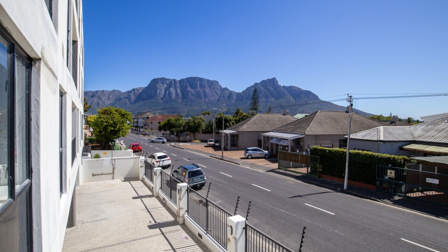 2 Bedroom Property for Sale in Claremont Western Cape